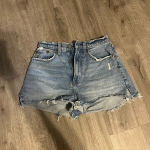 Abercrombie Curve Love Mom Shorts